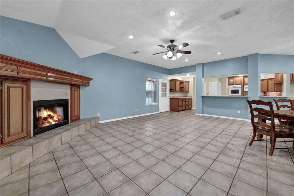 10802 4th 1/2 Street, Santa Fe, Texas image 10
