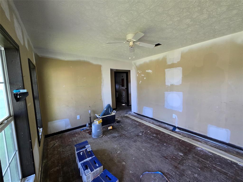 807 Pearl Avenue Ave, Baytown, Texas image 2