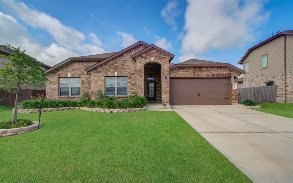 1219 Lakes Edge Lane