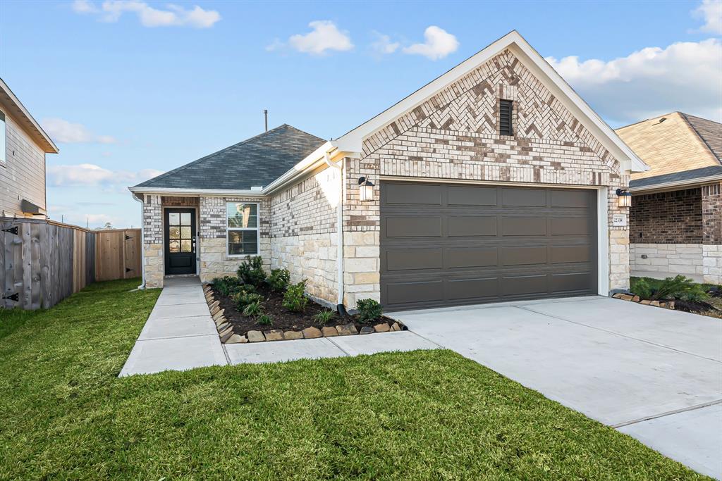 22338 Curly Maple Drive, New Caney, Texas image 1