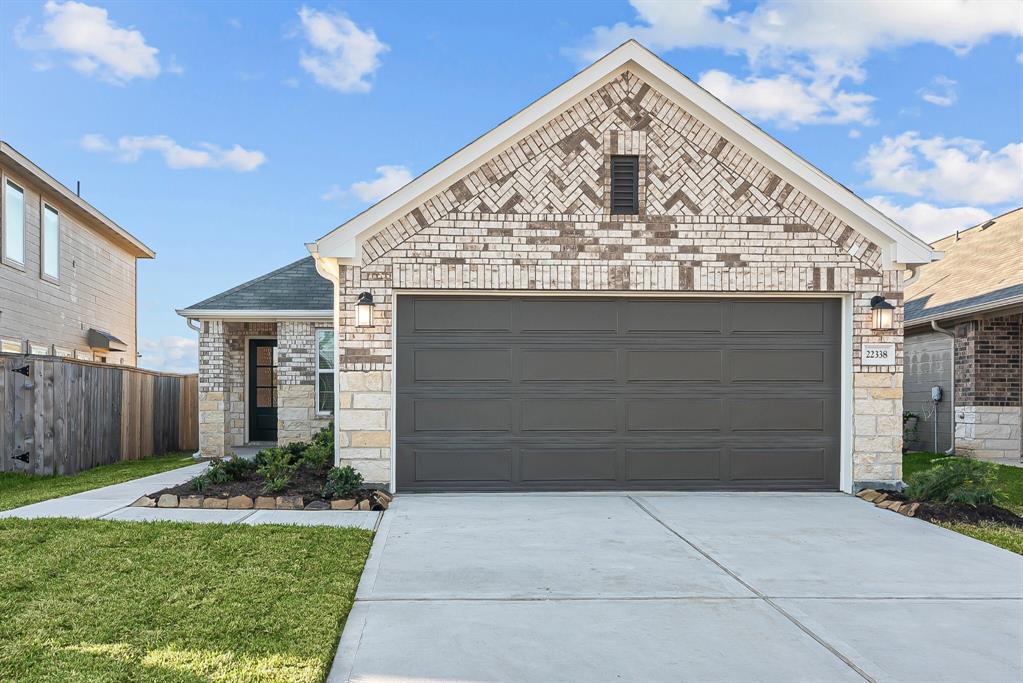 22338 Curly Maple Drive, New Caney, Texas image 6