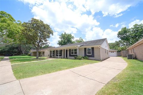 5915 Valkeith Drive Houston TX 77096