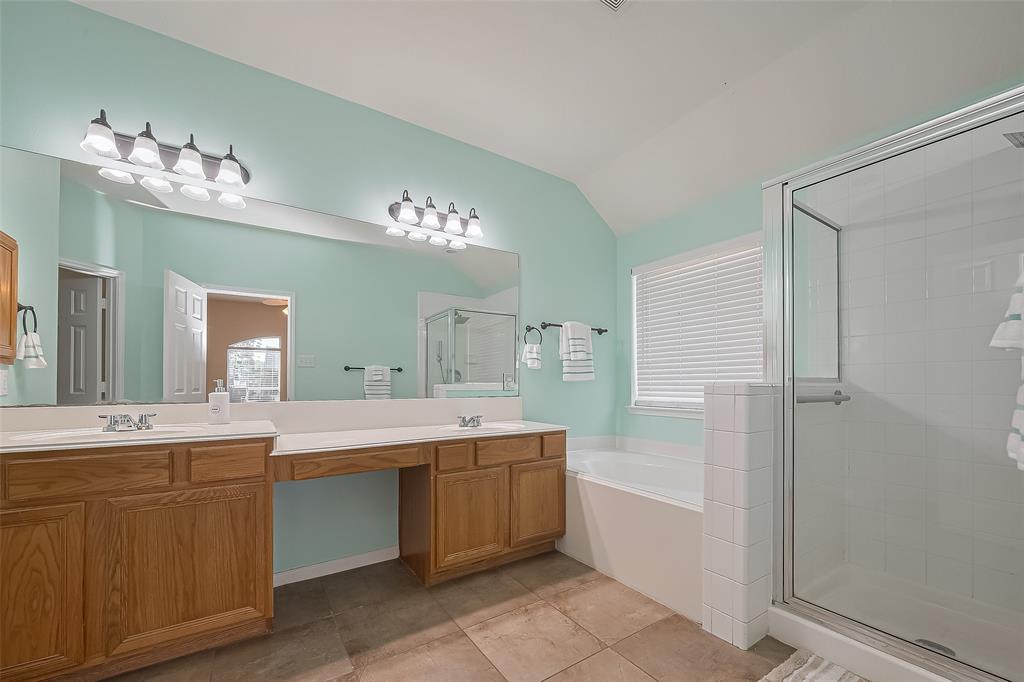 4910 Chase Wick Drive, Bacliff, Texas image 25