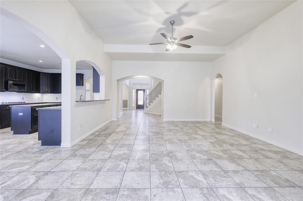 18042 Crescent Royale Way