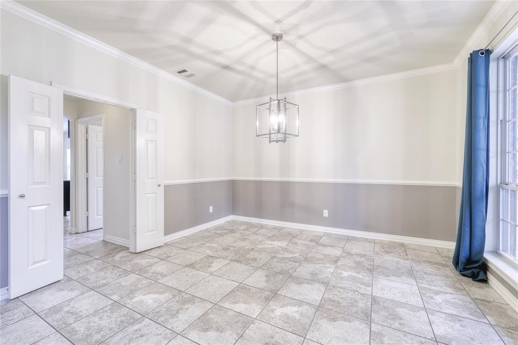 18042 Crescent Royale Way