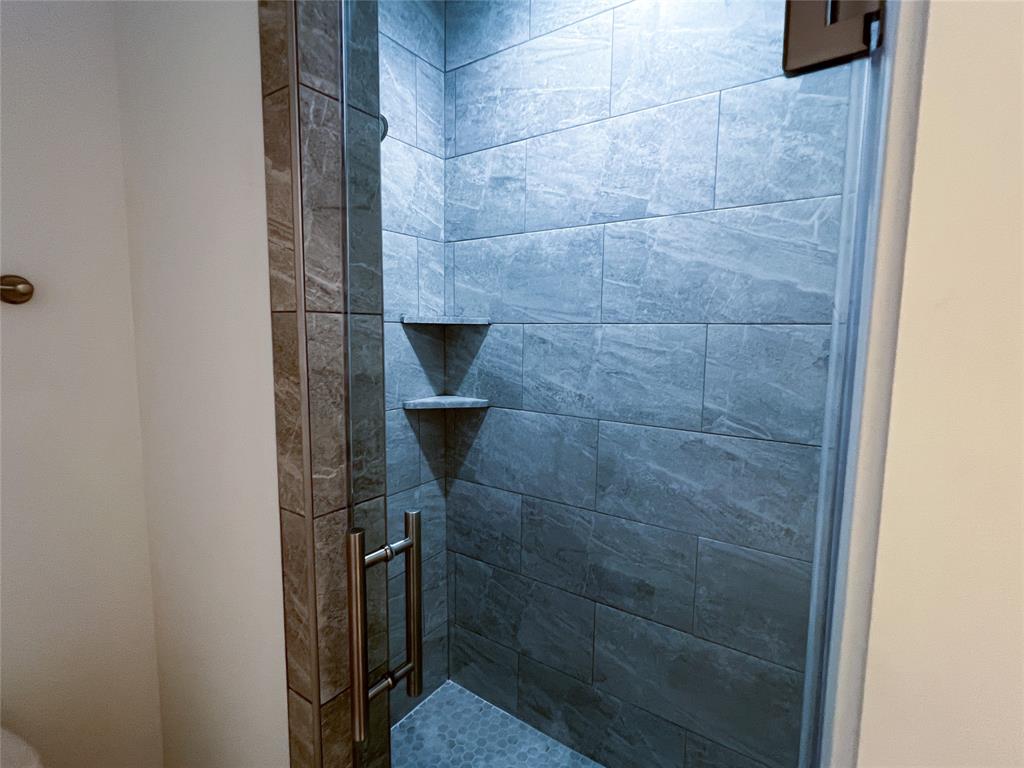 126 Lakeland Circle, Rosharon, Texas image 30