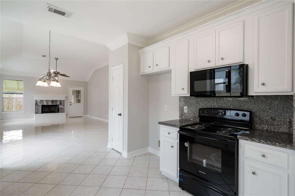 1915 Tarpley Court, Katy, Texas image 10