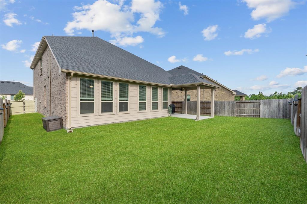 10267 Bayou Oaks Drive, Conroe, Texas image 36