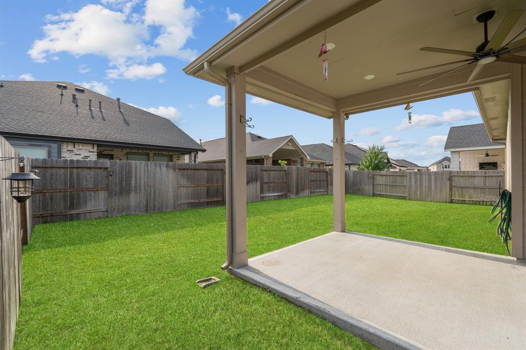 10267 Bayou Oaks Drive, Conroe, Texas image 38