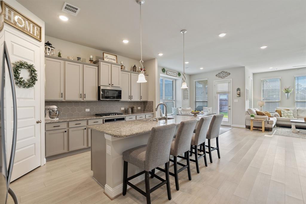 10267 Bayou Oaks Drive, Conroe, Texas image 9