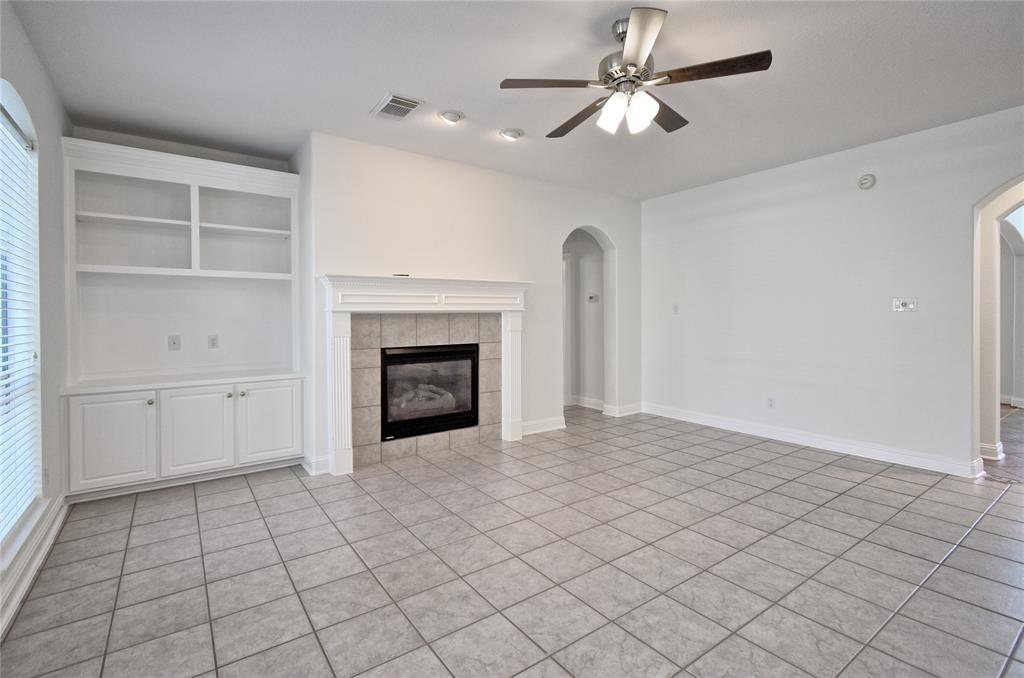 2810 Whispering Fern Court, Kingwood, Texas image 10