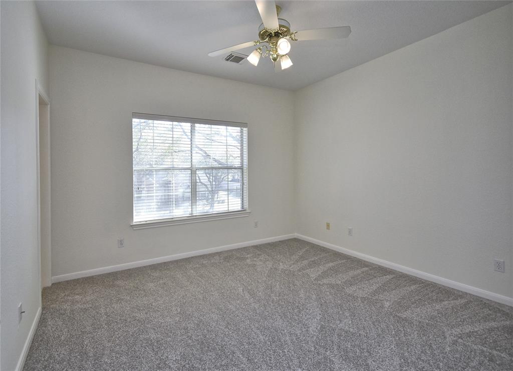 2810 Whispering Fern Court, Kingwood, Texas image 32
