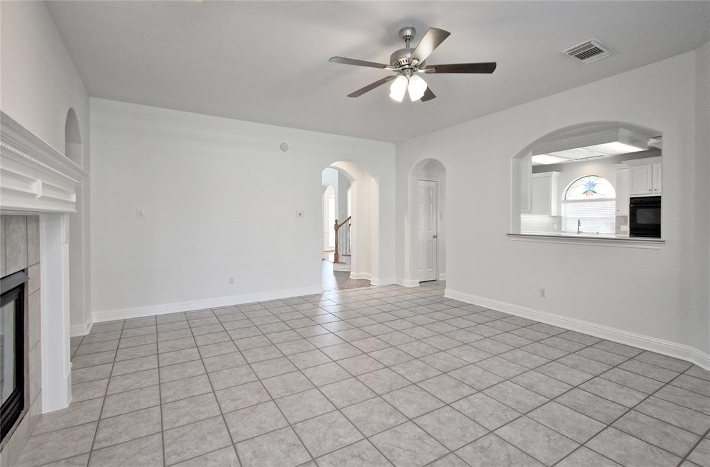2810 Whispering Fern Court, Kingwood, Texas image 11