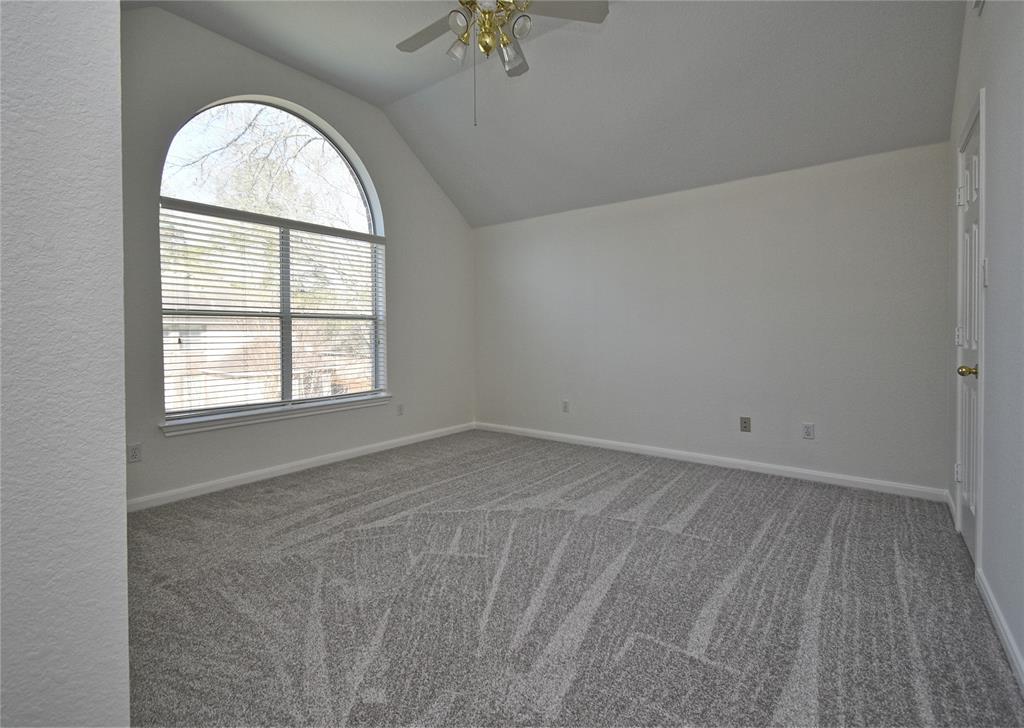 2810 Whispering Fern Court, Kingwood, Texas image 31