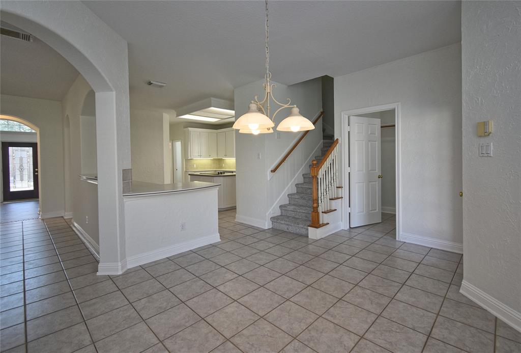 2810 Whispering Fern Court, Kingwood, Texas image 25