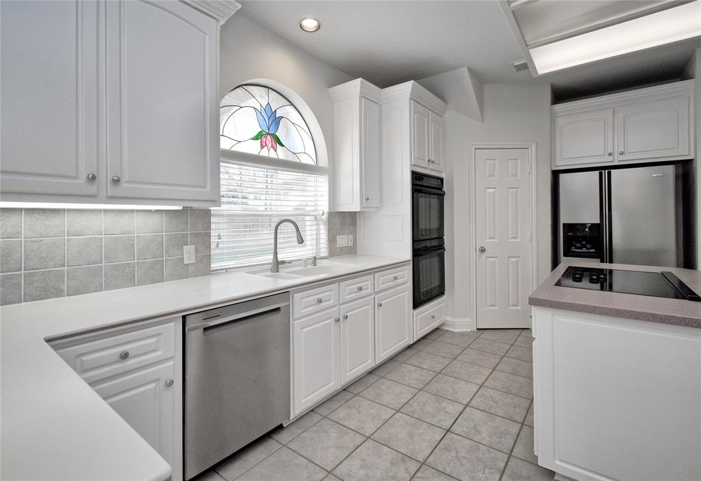 2810 Whispering Fern Court, Kingwood, Texas image 7