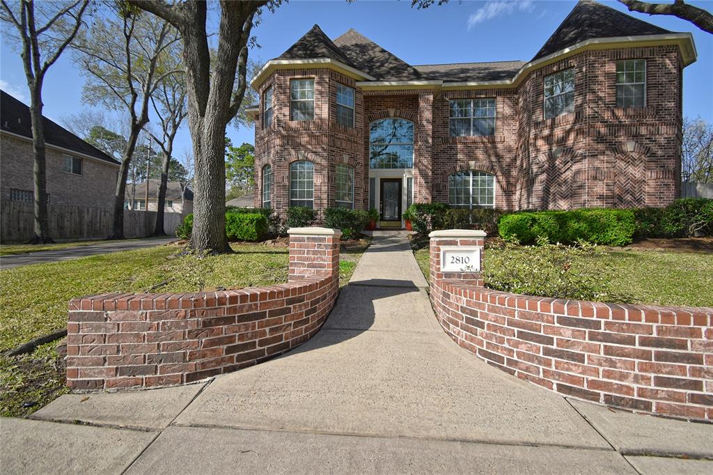 2810 Whispering Fern Court, Kingwood, Texas image 1