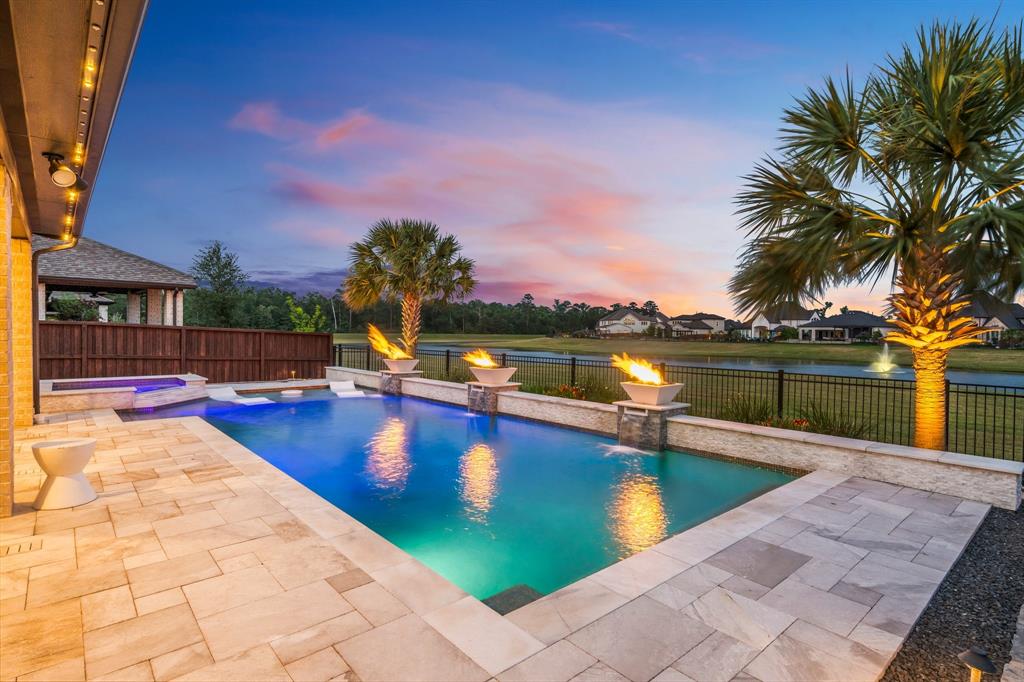 4516 Woodland Bend Court, Spring, Texas image 25