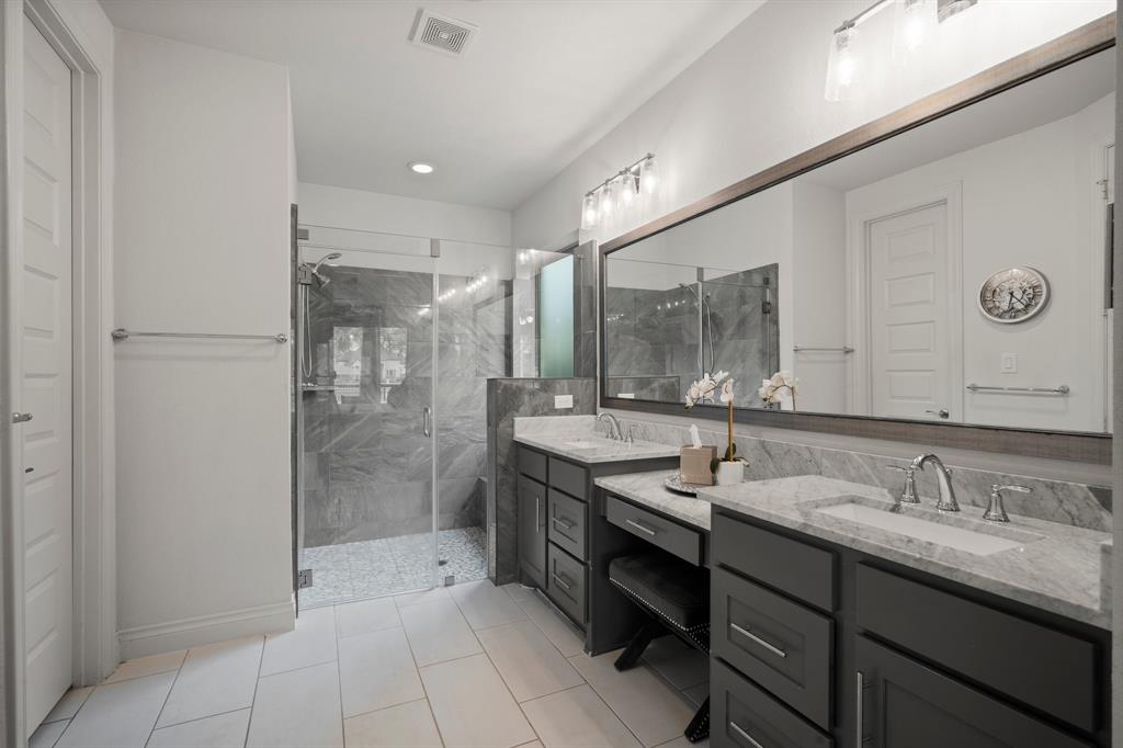 4516 Woodland Bend Court, Spring, Texas image 16