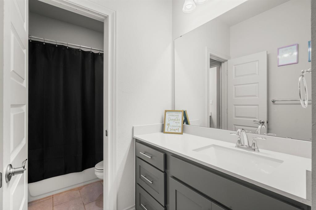 4516 Woodland Bend Court, Spring, Texas image 22