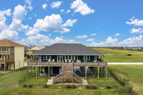 A home in Crystal Beach