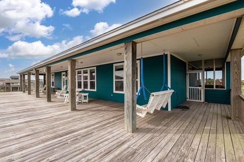 A home in Crystal Beach