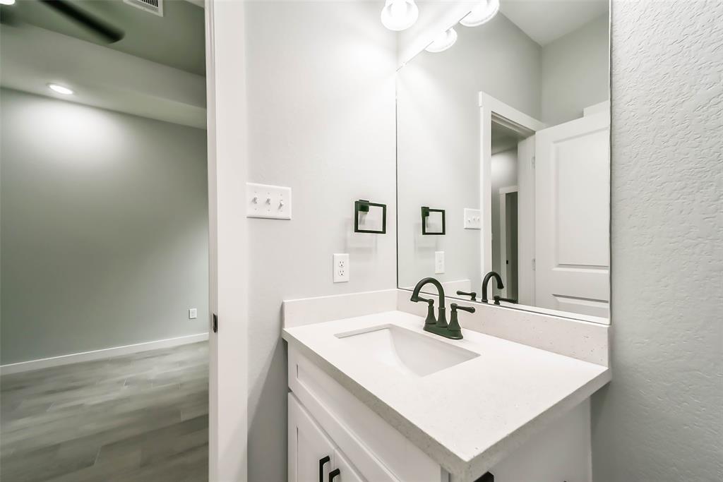 278 Jewel Street, Conroe, Texas image 19