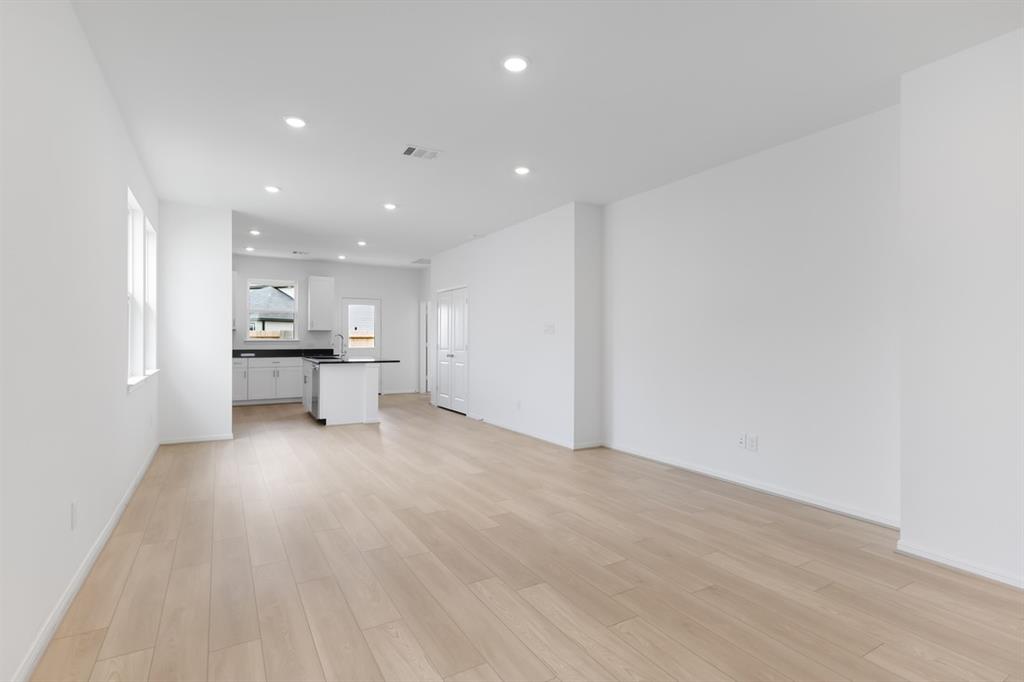 21815 Red Lantana Trail