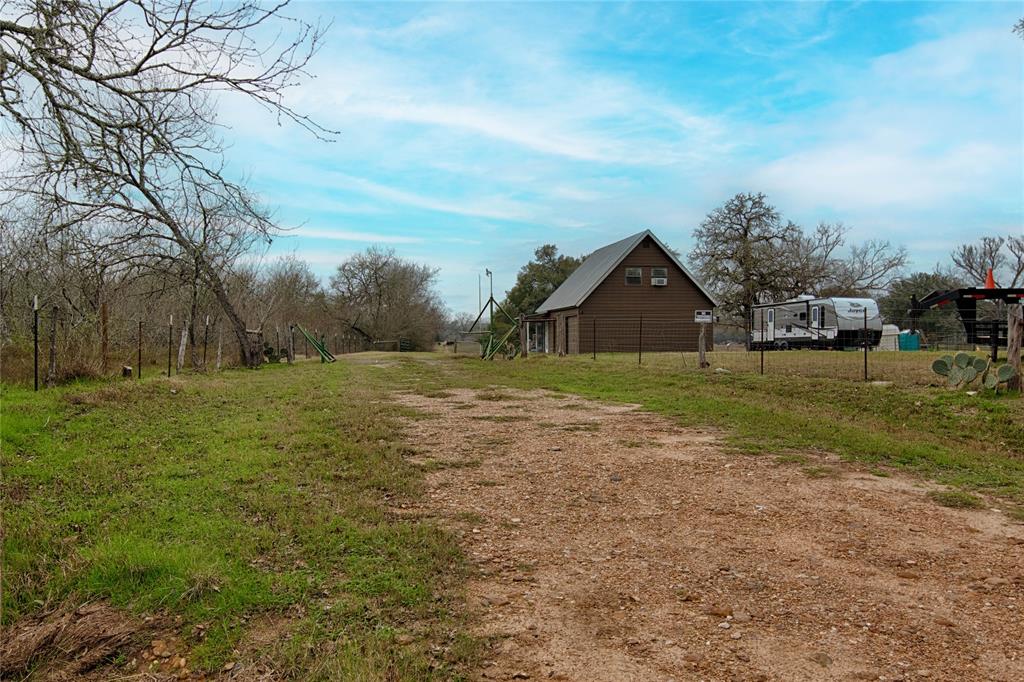 1820 S Old Smithville Road, Flatonia, Texas image 11