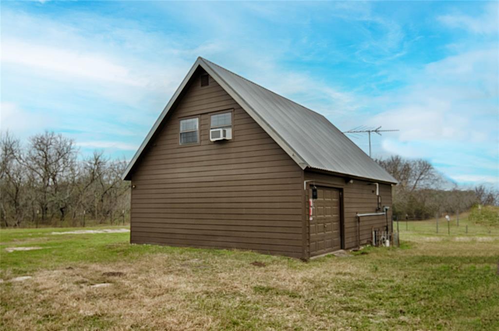 1820 S Old Smithville Road, Flatonia, Texas image 15