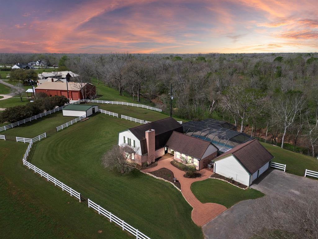 6902 Shady Lane, Richmond, Texas image 1