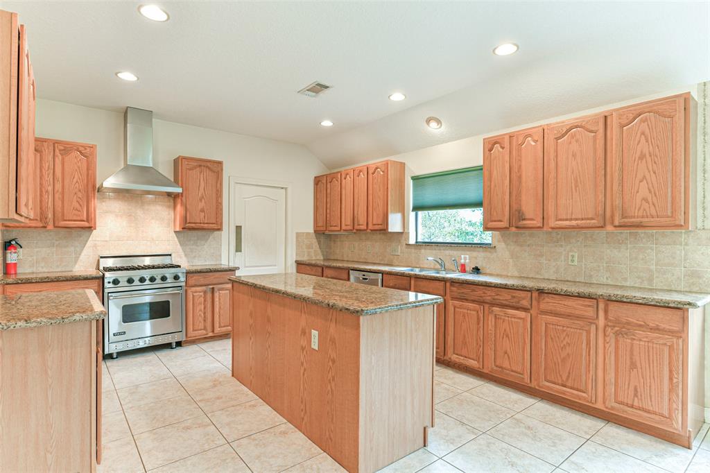 1628 Vauthier Street, La Marque, Texas image 14