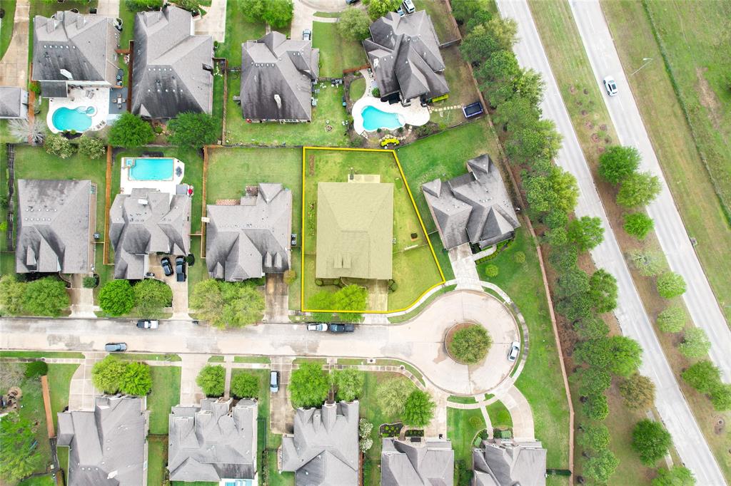 11010 Via Capri Court, Richmond, Texas image 3
