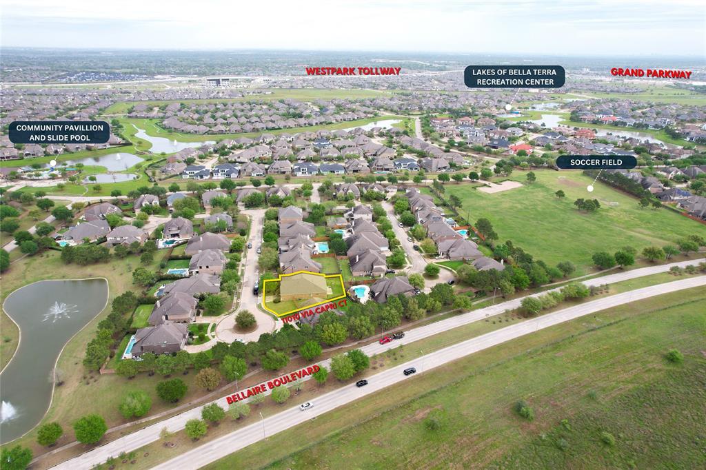11010 Via Capri Court, Richmond, Texas image 2