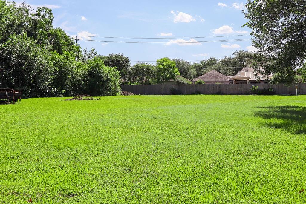 C Bar Drive, Santa Fe, Texas image 3