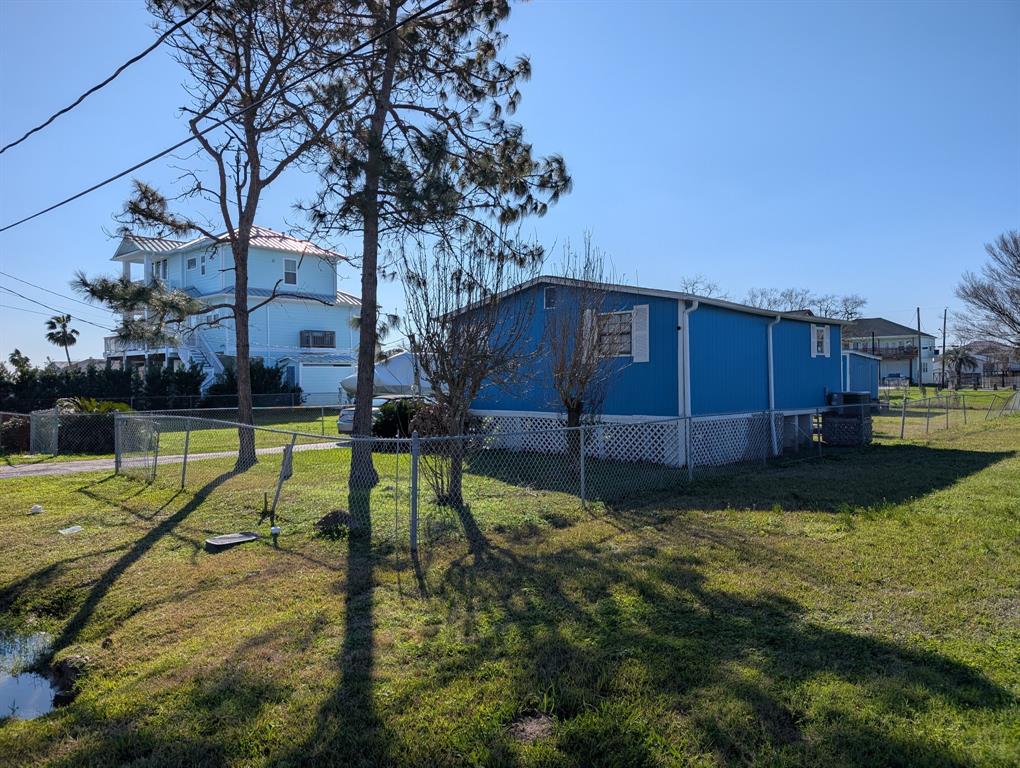 1116 6th Street, San Leon, Texas image 2