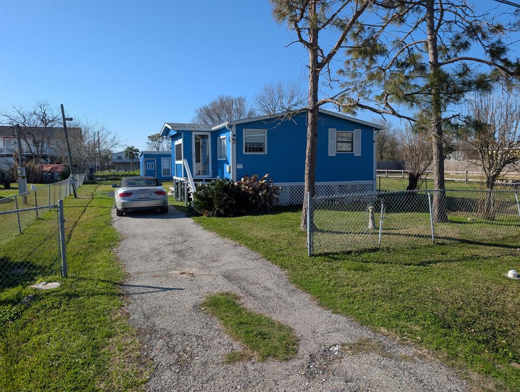 1116 6th Street, San Leon, Texas image 4