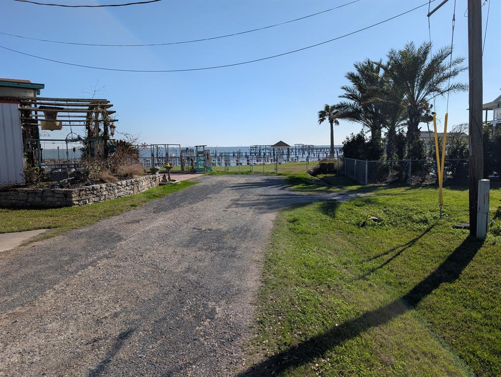 1116 6th Street, San Leon, Texas image 5