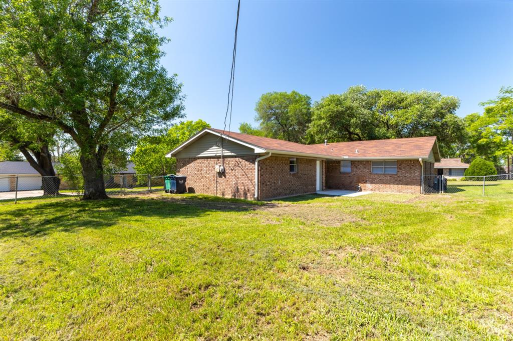 1603 Eldon Street, Brenham, Texas image 14