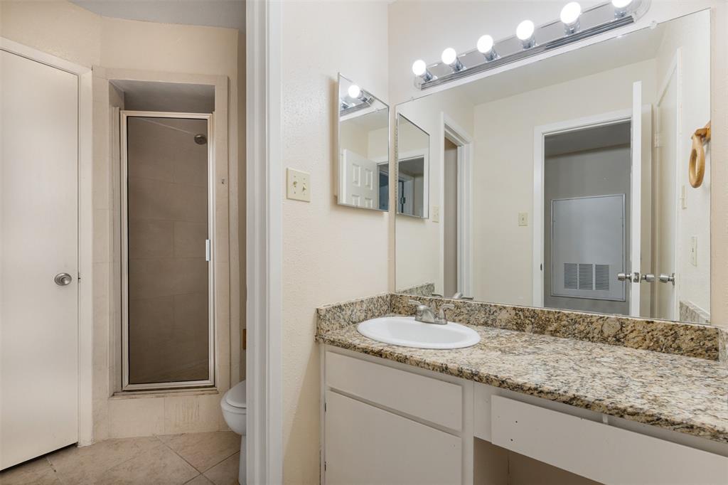 18800 Egret Bay Boulevard #1007, Webster, Texas image 13