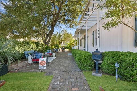 Single Family Residence in Galveston TX 1503 Church Street 2.jpg