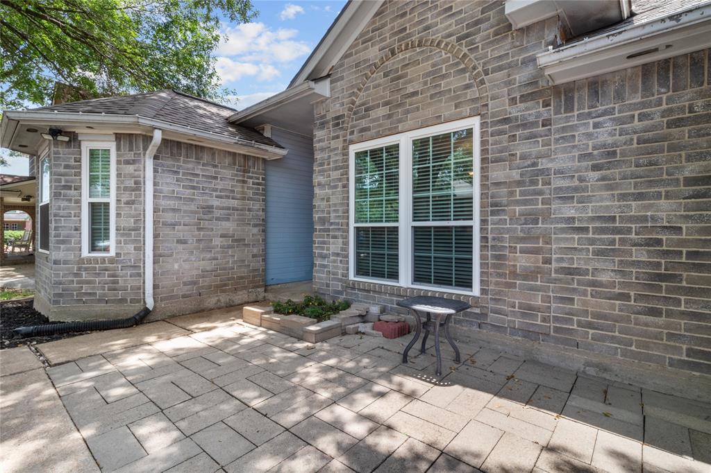 8610 Venture Lane, La Porte, Texas image 2