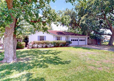 A home in Kemah