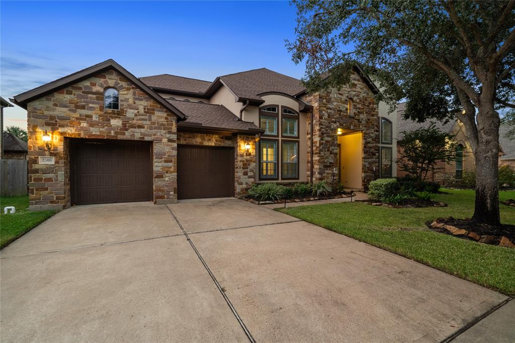 2309 Azahar Court, League City, Texas image 2