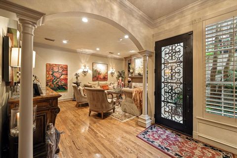 Townhouse in Houston TX 2319 Peckham Street 4.jpg