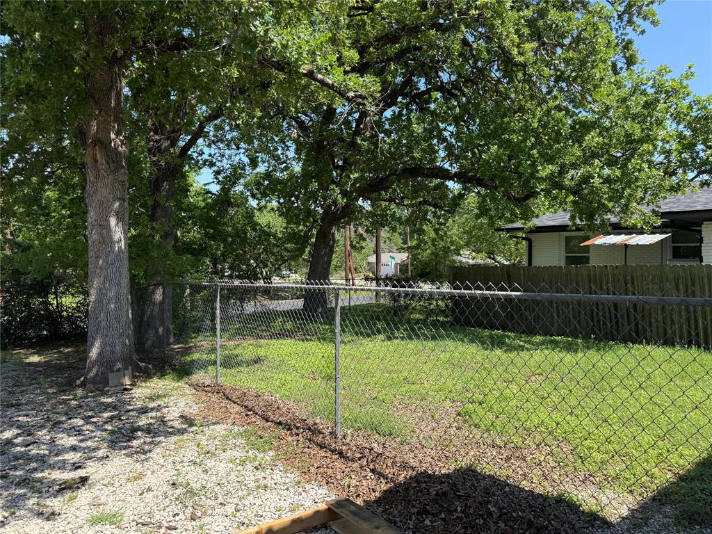 109 Pleasant Street, Bryan, Texas image 3