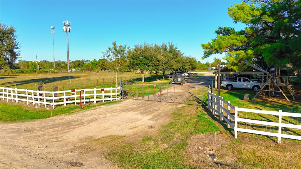 20009 House Hahl Road, Cypress, Texas image 6