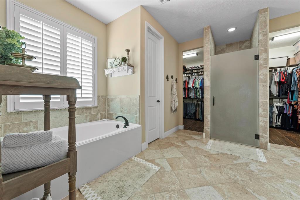 18703 Riverton Ash Court, Cypress, Texas image 12