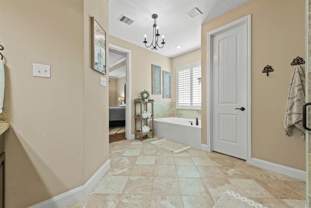 18703 Riverton Ash Court, Cypress, Texas image 15