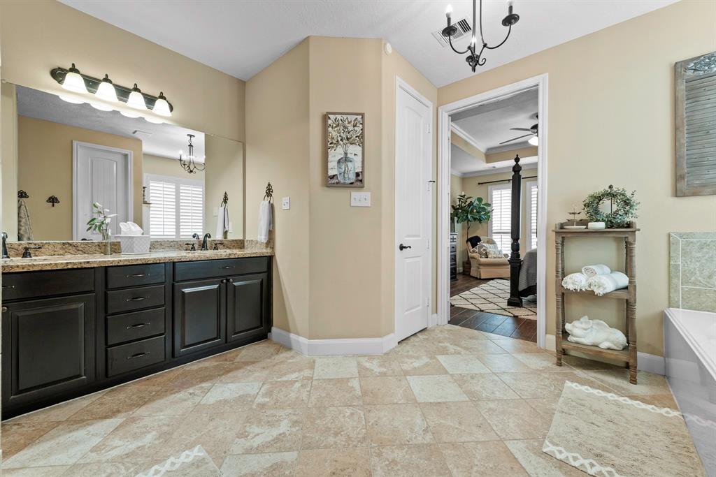 18703 Riverton Ash Court, Cypress, Texas image 13